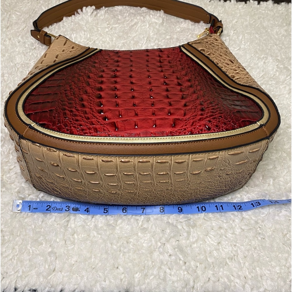 Mia K Collection faux croc purse - Picture 10 of 11